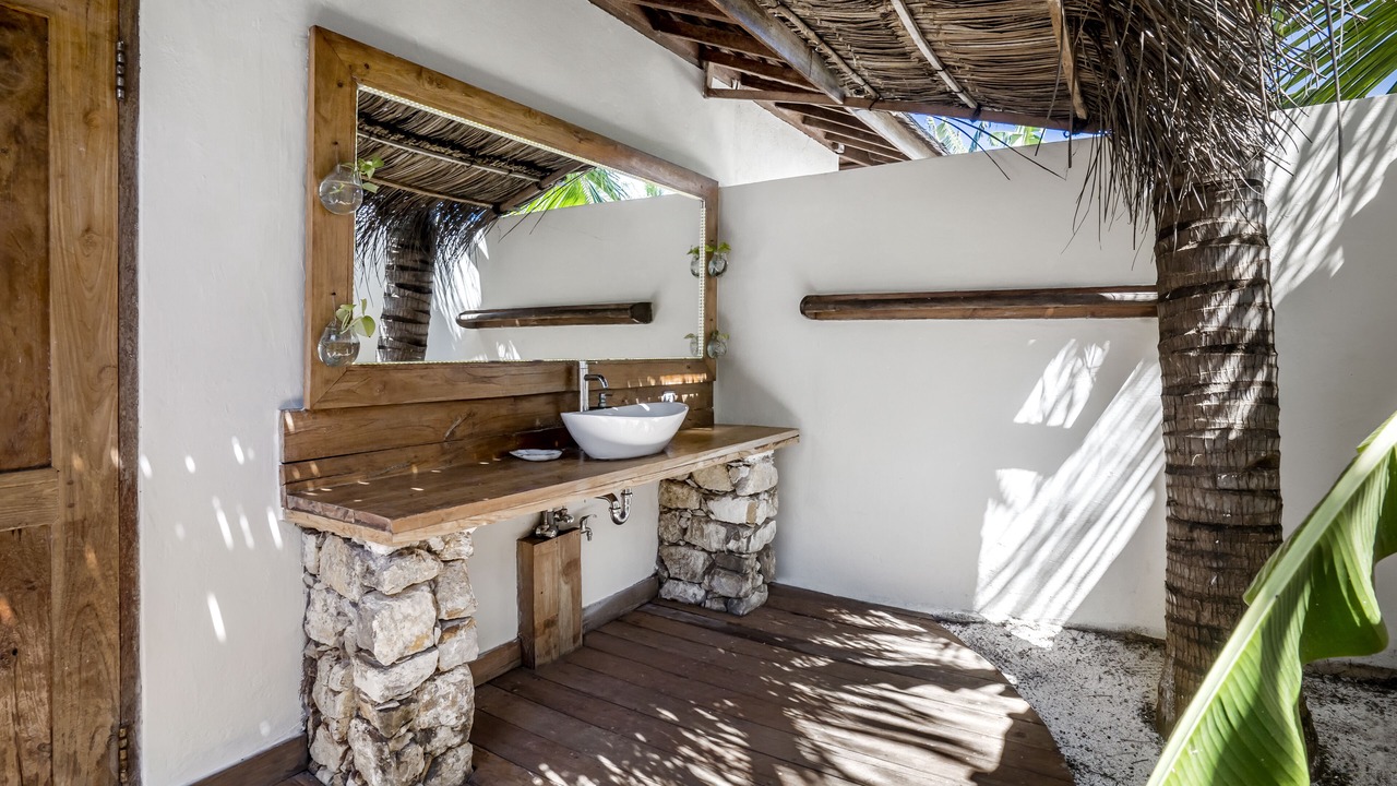 Photo of Bathroom in Rote Island