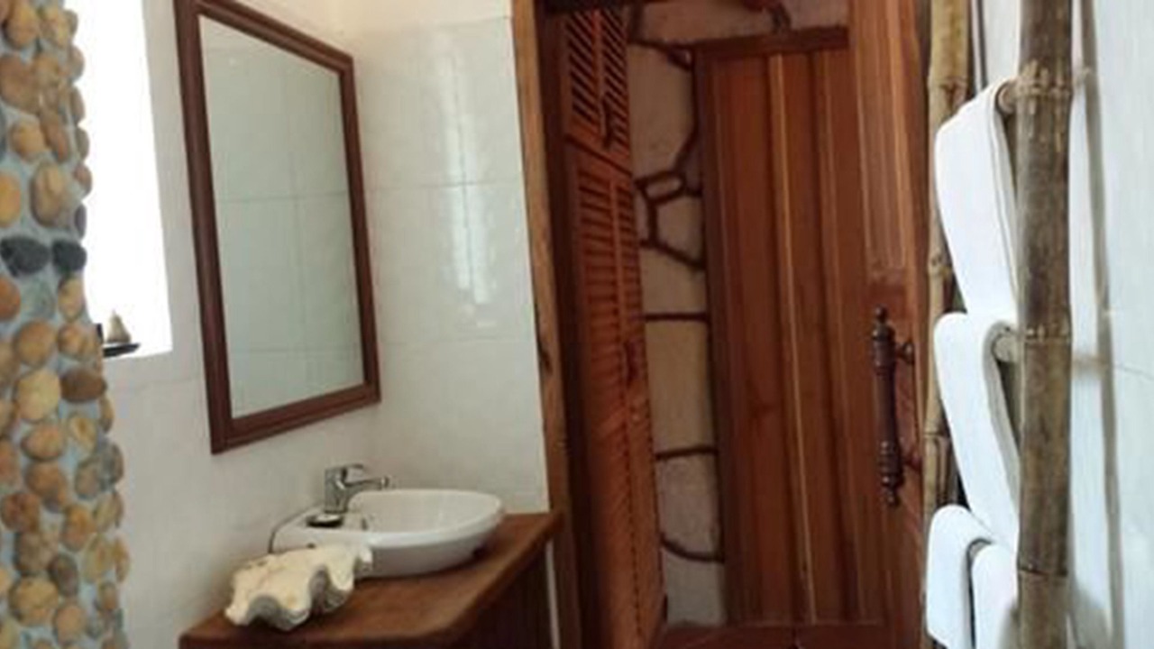 Photo of Bathroom in Krong Kaeb