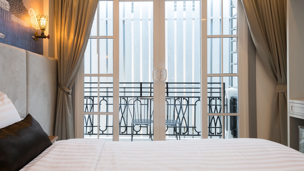 Photo of Patio Balcony in Bang Lamphu Lang
