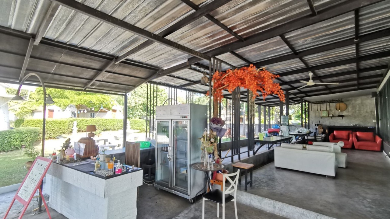 Photo of Patio Balcony in Si Racha