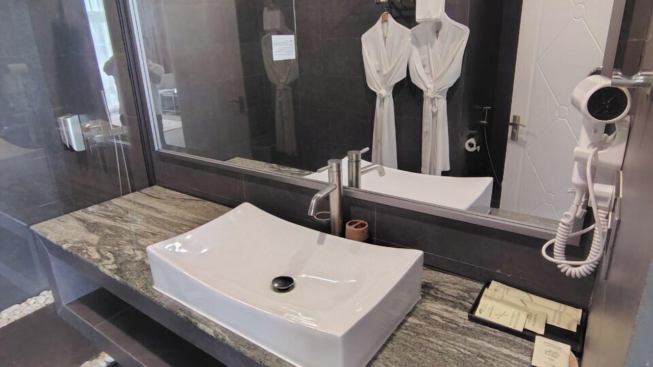 Photo of Bathroom in Mittakpheap