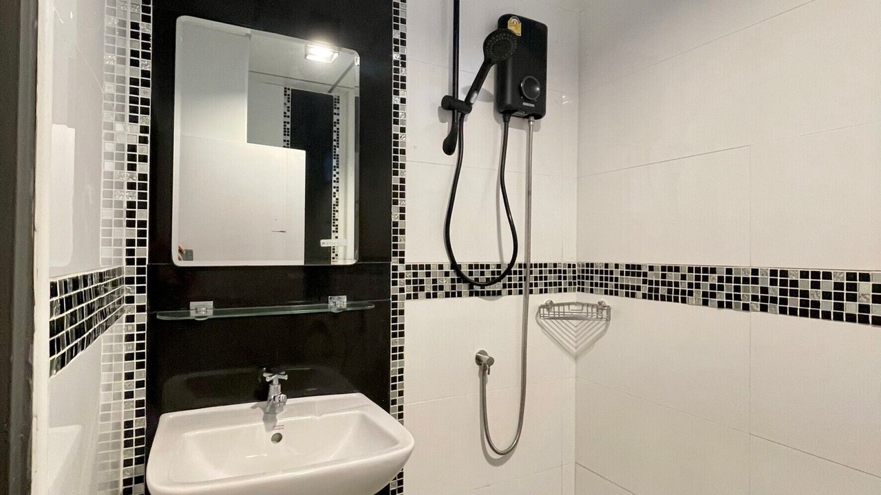 Photo of Bathroom in Tha Pradu