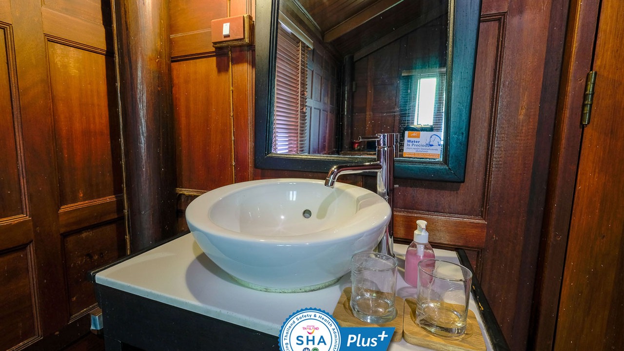 Photo of Bathroom in Amphawa