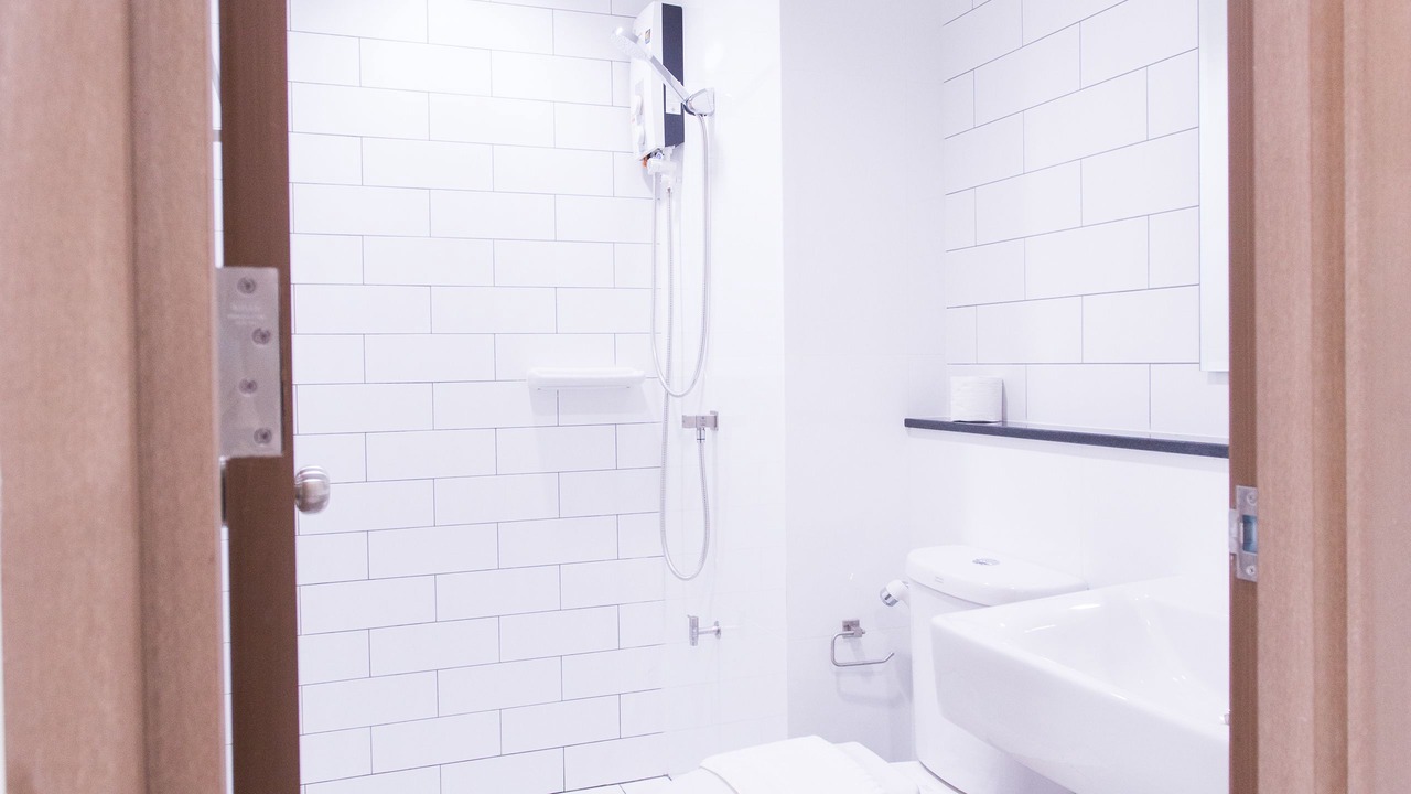 Photo of Bathroom in Lak Si