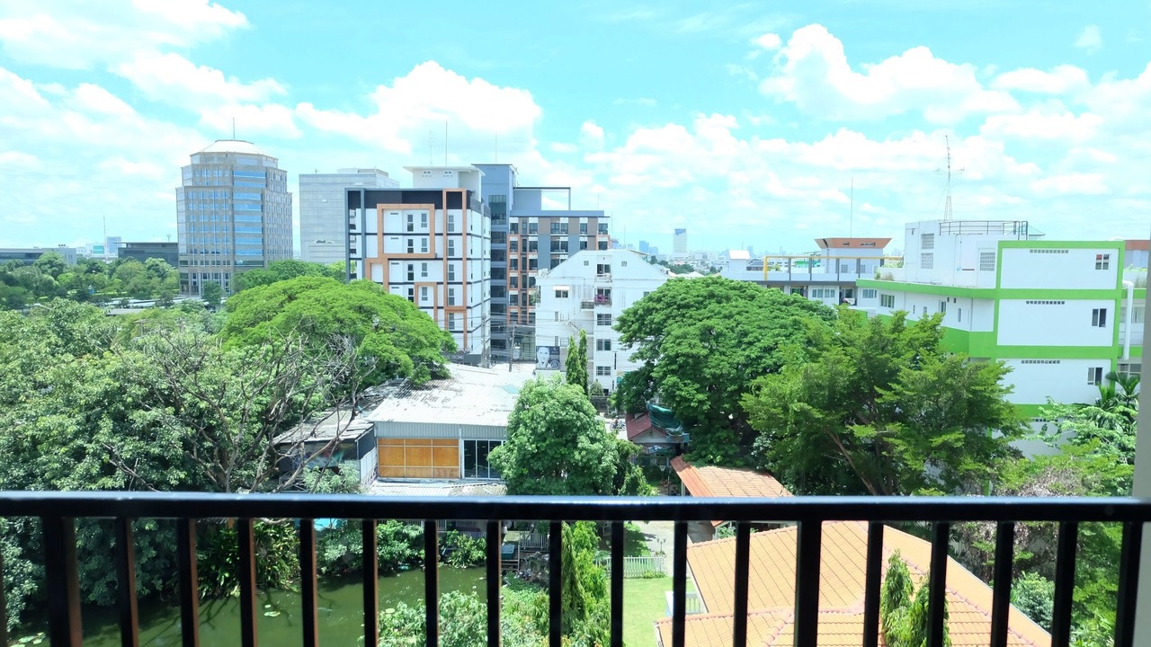 Photo of Patio Balcony in Lak Si