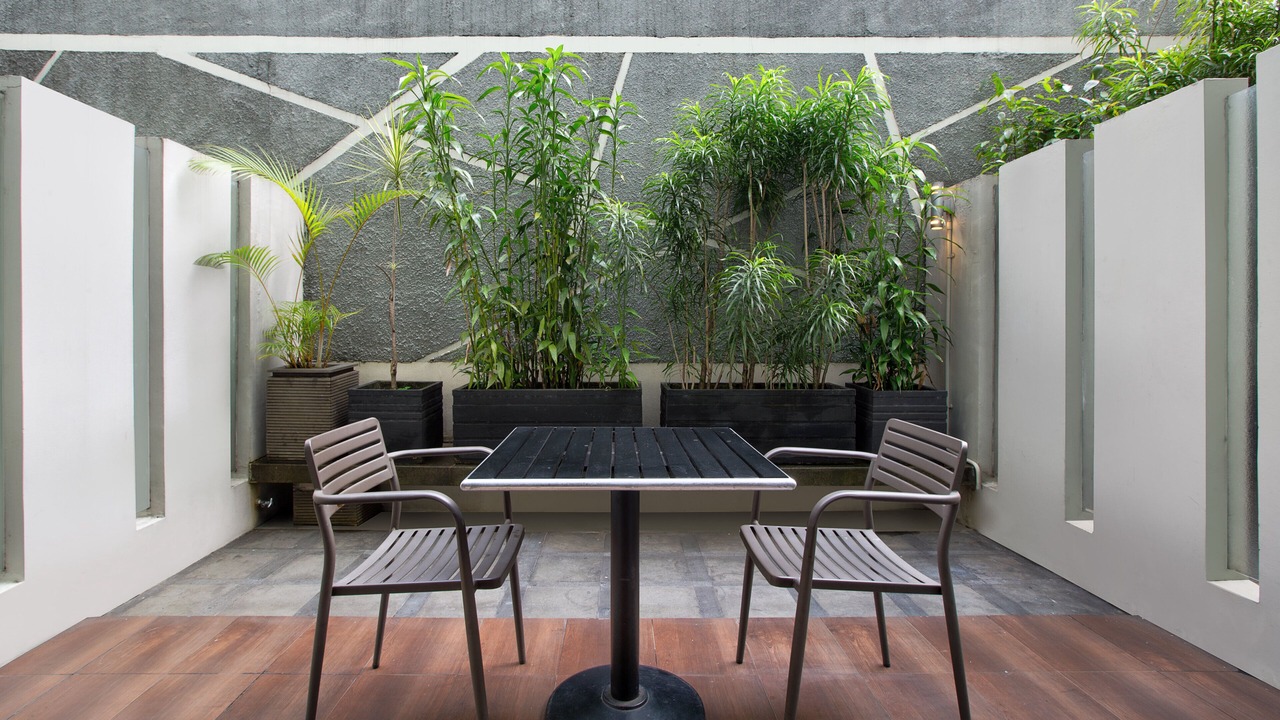 Photo of Patio Balcony in Pasteur
