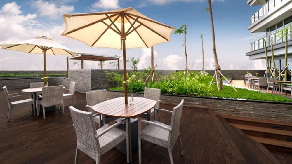 Photo of Patio Balcony in Pantai Indah Kapuk
