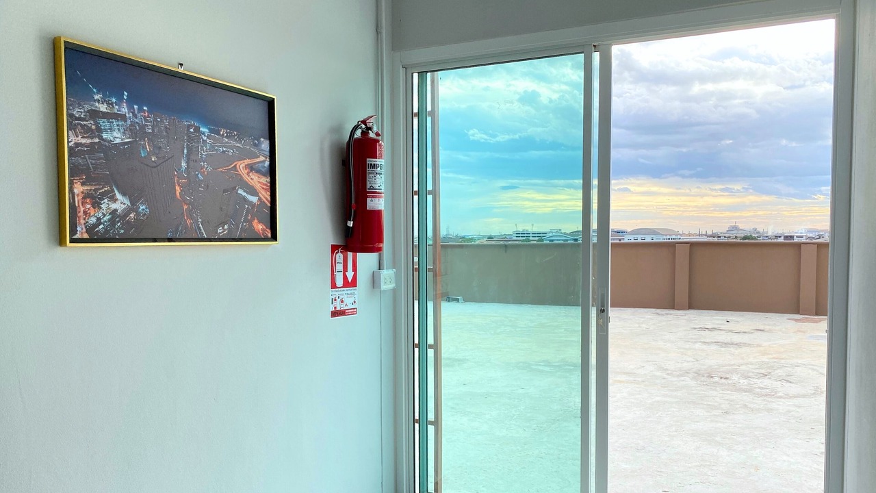 Photo of Livingroom in Krathum Baen