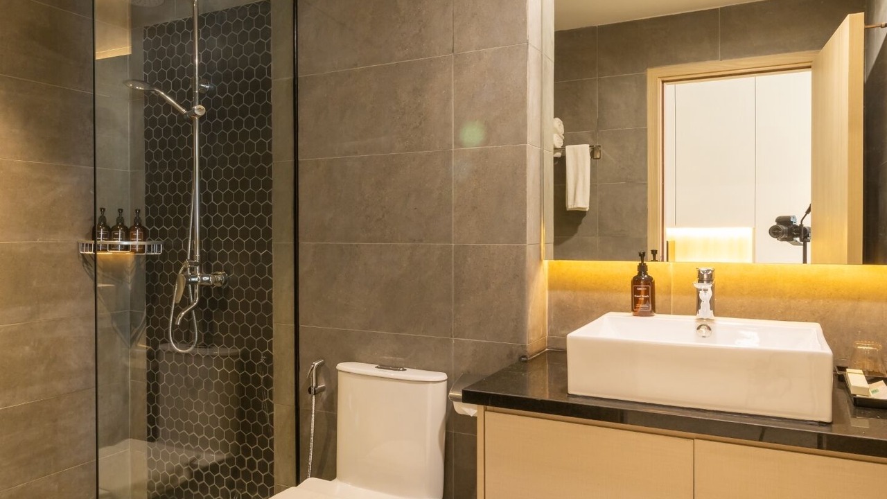 Photo of Bathroom in Chamkar Mon