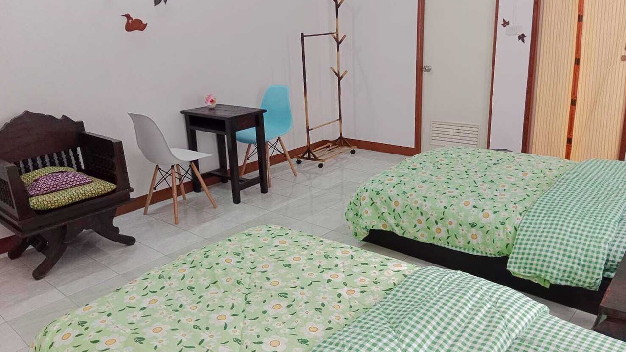 Photo of Bedroom in Khlong Tan Nuea