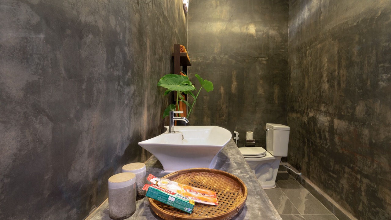 Photo of Bathroom in Sangkat Sla Kram