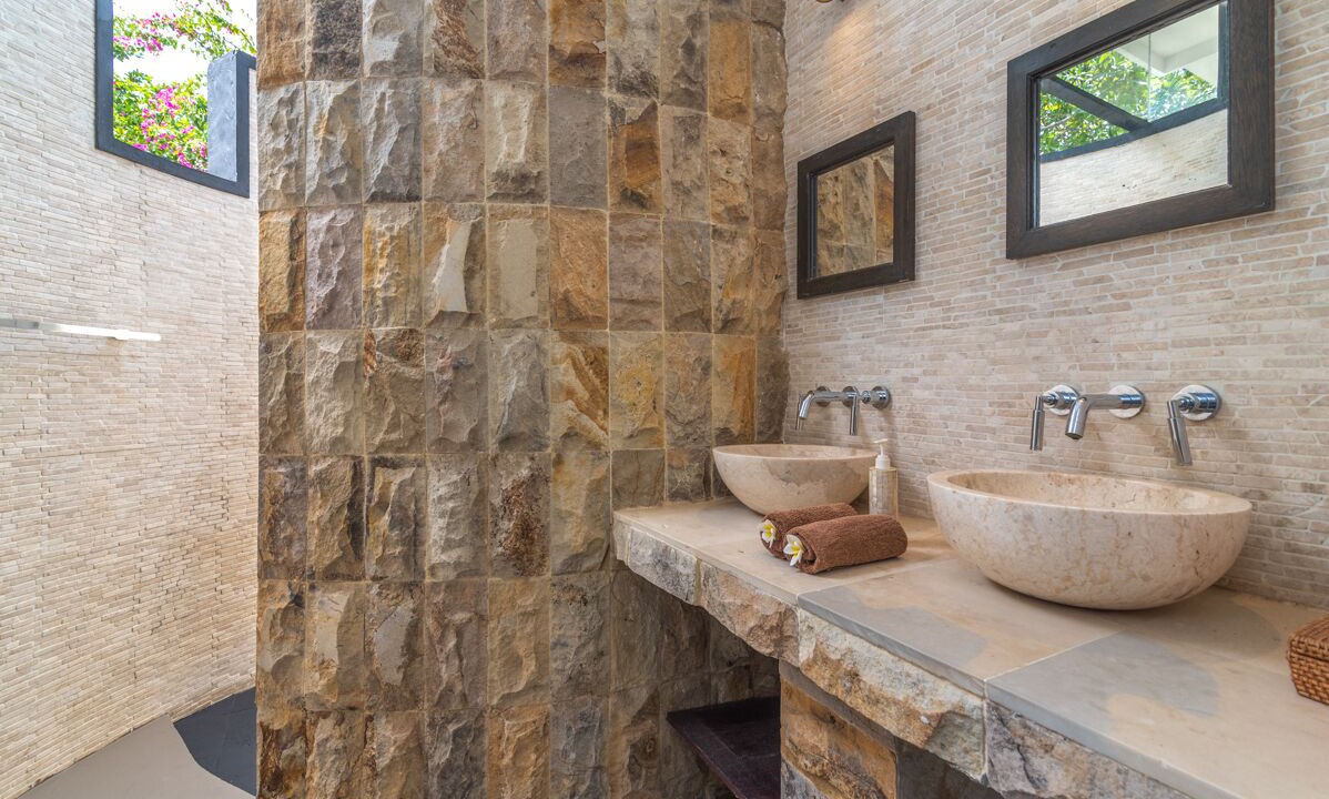 Photo of Bathroom in Temukus
