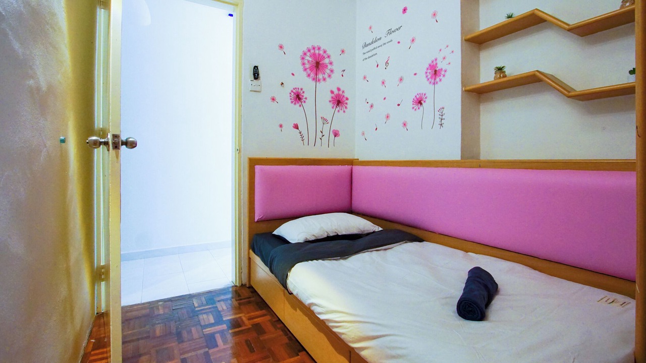 Photo of Bedroom in Batu Ferringhi