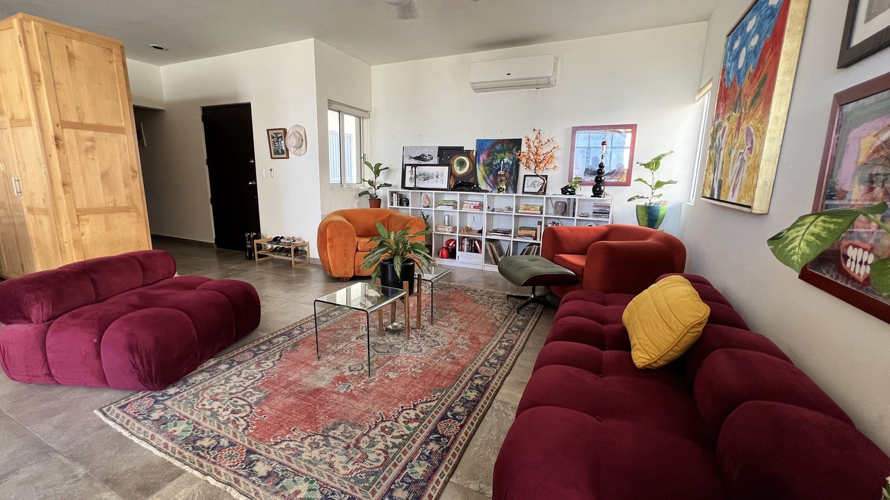 Photo of Livingroom in Ildefonso Green