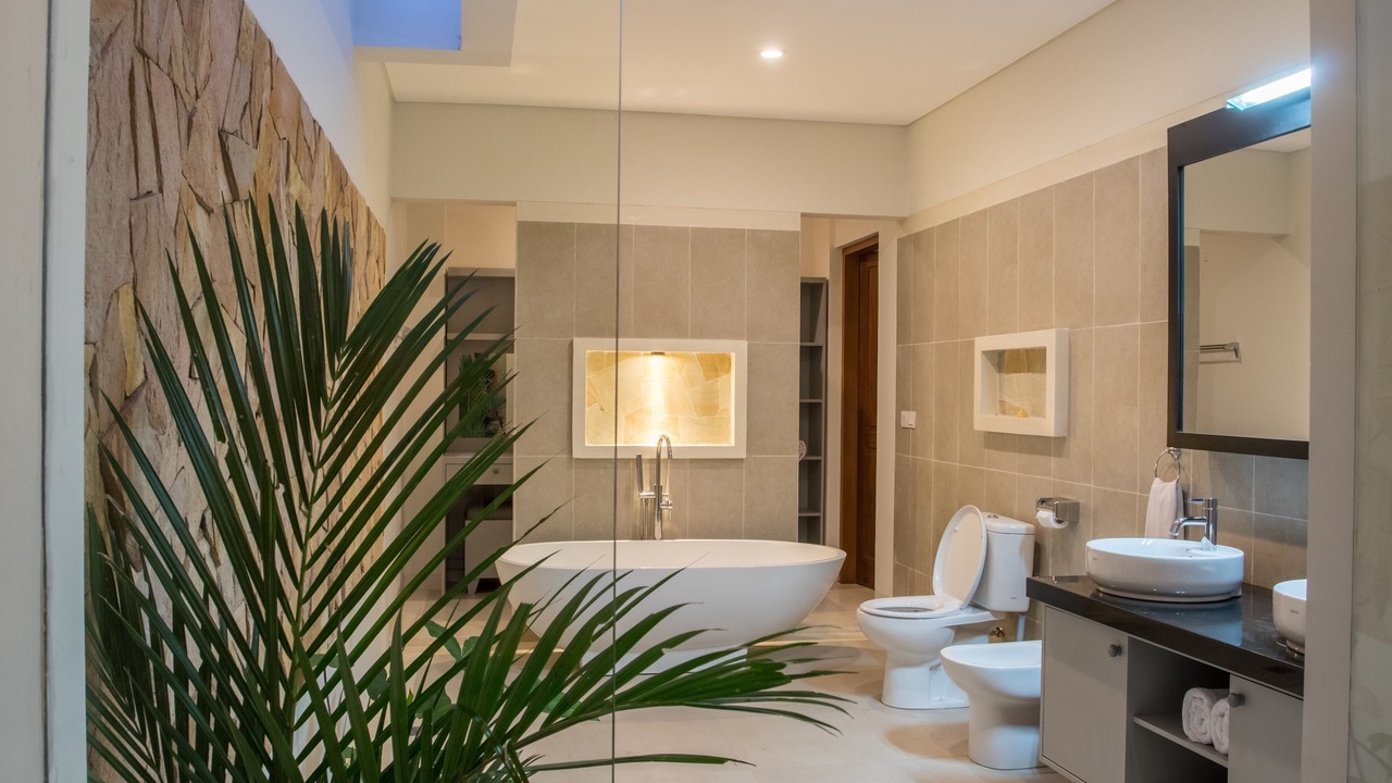 Photo of Bathroom in Selong Belanak