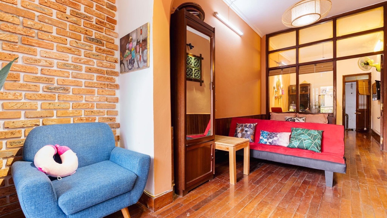 Photo of Livingroom in Old Quarter
