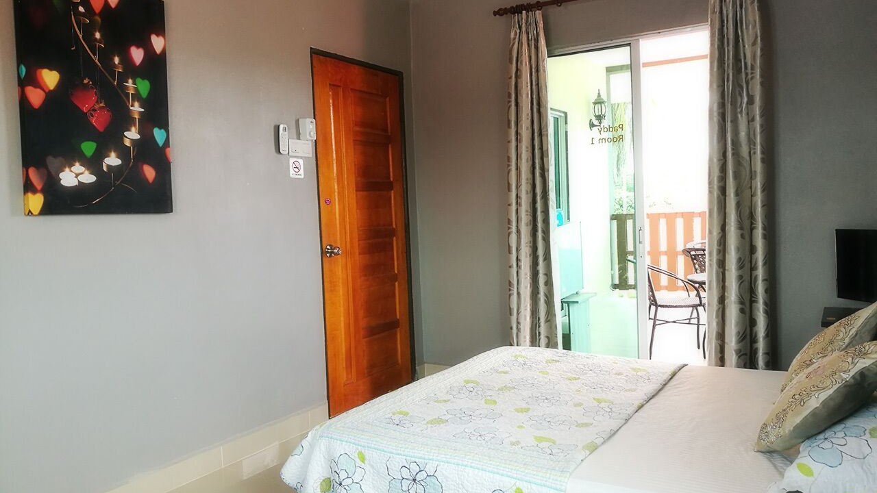 Photo of Bedroom in Kampung Kedawang
