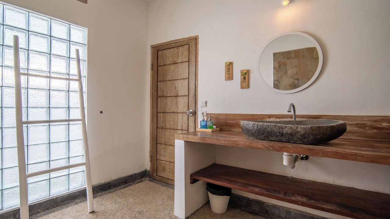 Photo of Bathroom in Selong Belanak