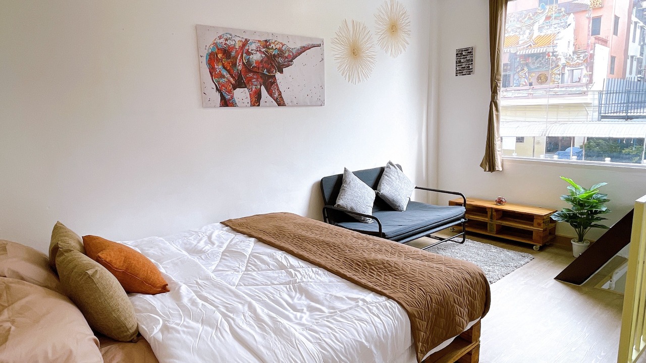 Photo of Bedroom in Talat Yot