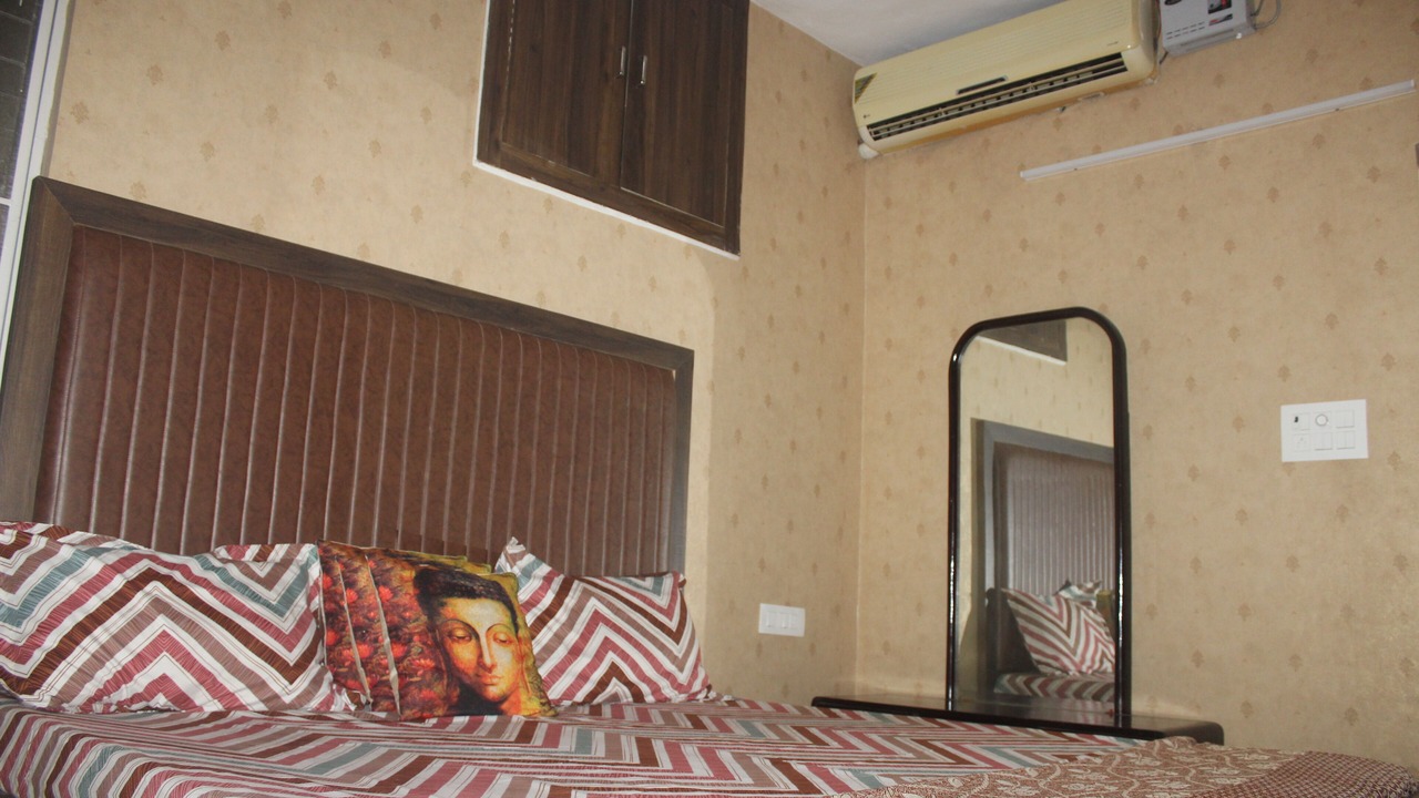 Photo of Bedroom in Hari Nagar