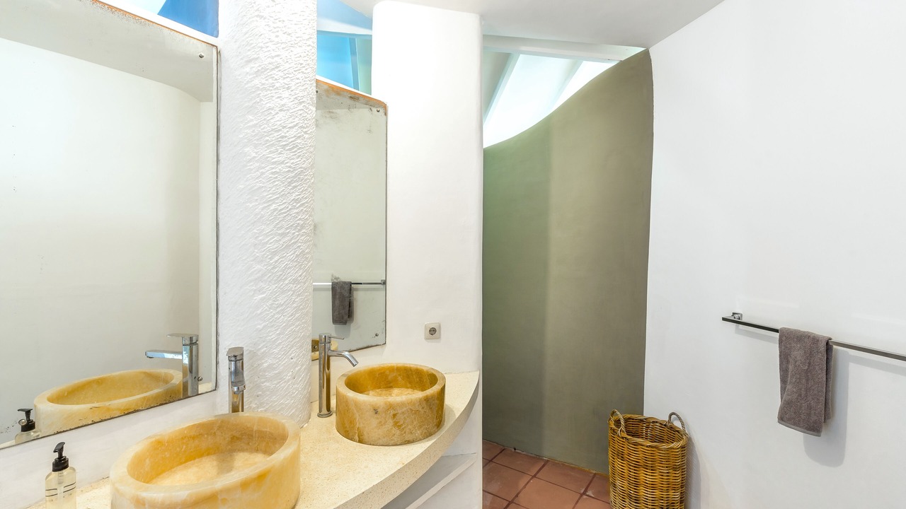 Photo of Bathroom in Drupadi