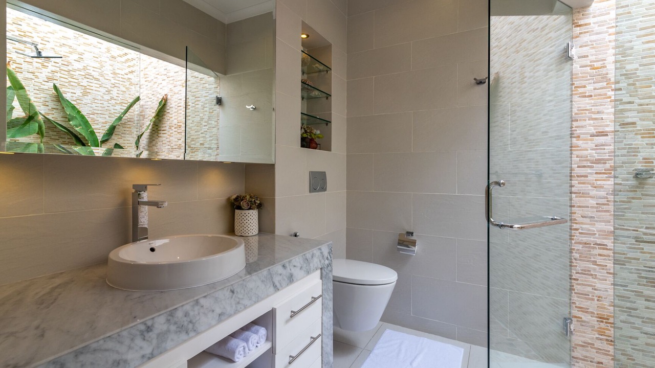 Photo of Bathroom in Kalibukbuk