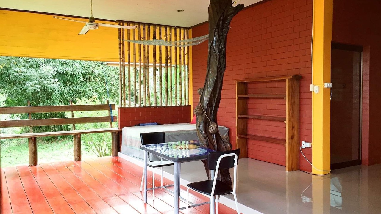 Photo of Patio Balcony in Klong Son