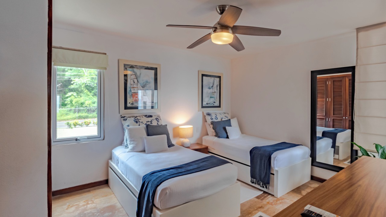 Photo of Bedroom in South Shore Hotel Area