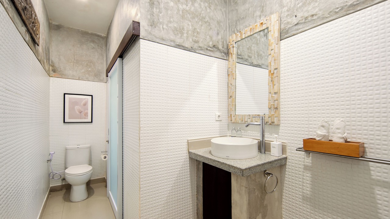 Photo of Bathroom in Drupadi