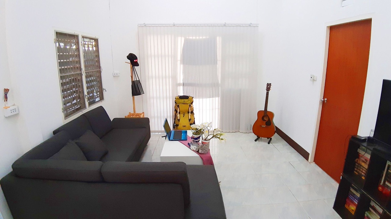 Photo of Livingroom in Mae Jo