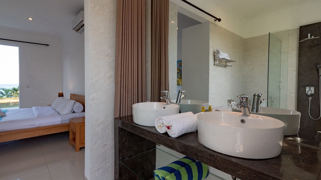 Photo of Bathroom in Dencarik