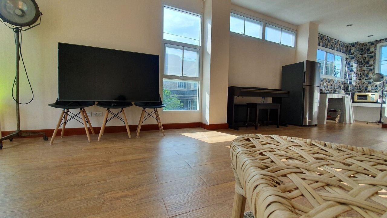 Photo of Livingroom in Chom Phon