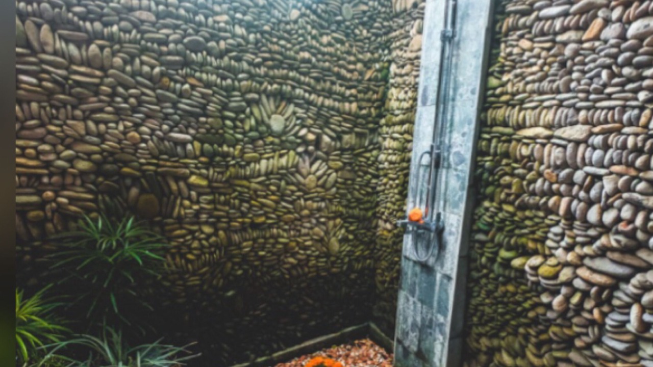 Photo of Others in Penestanan