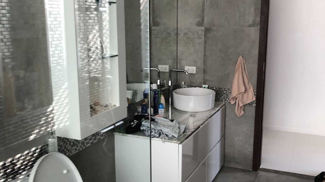 Photo of Bathroom in Nong Kae