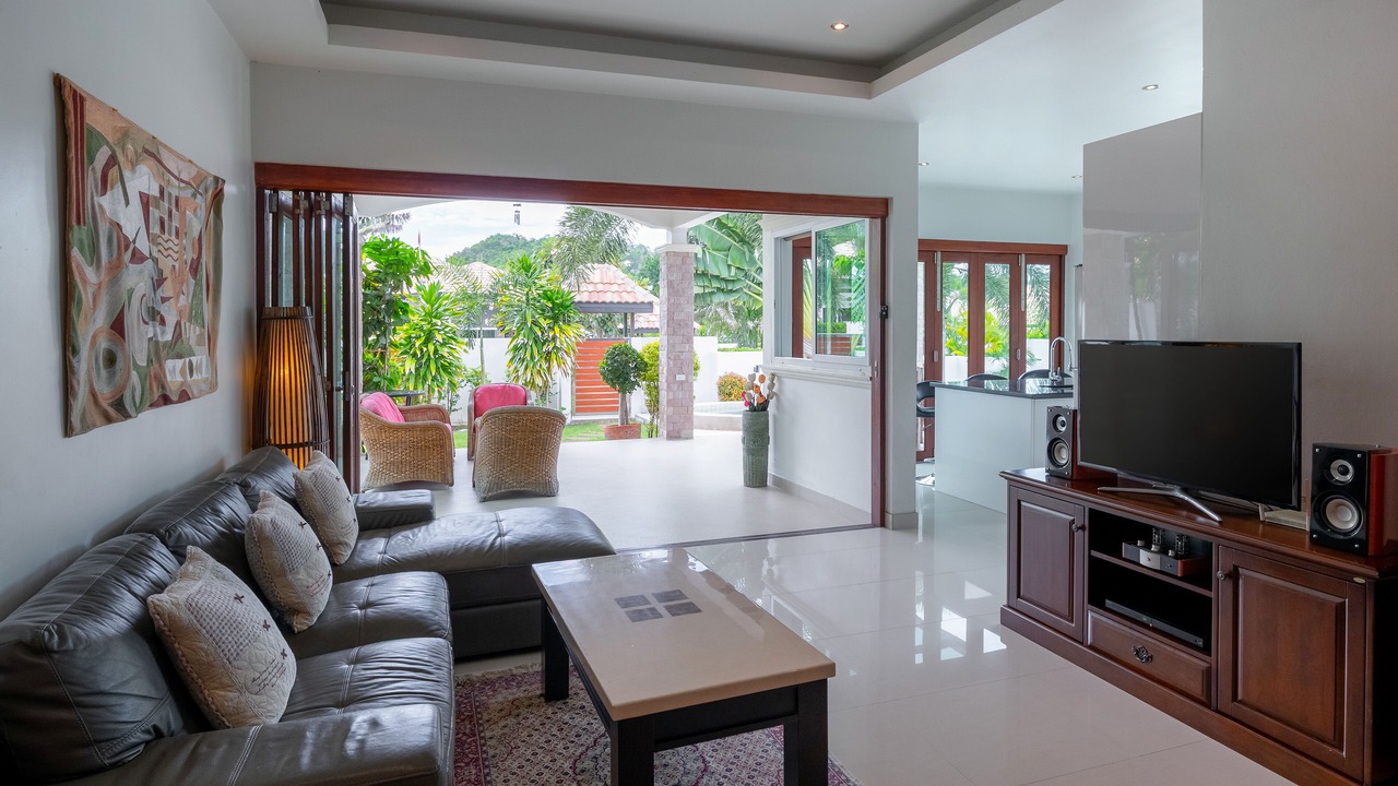 Photo of Livingroom in Hin Lek Fai