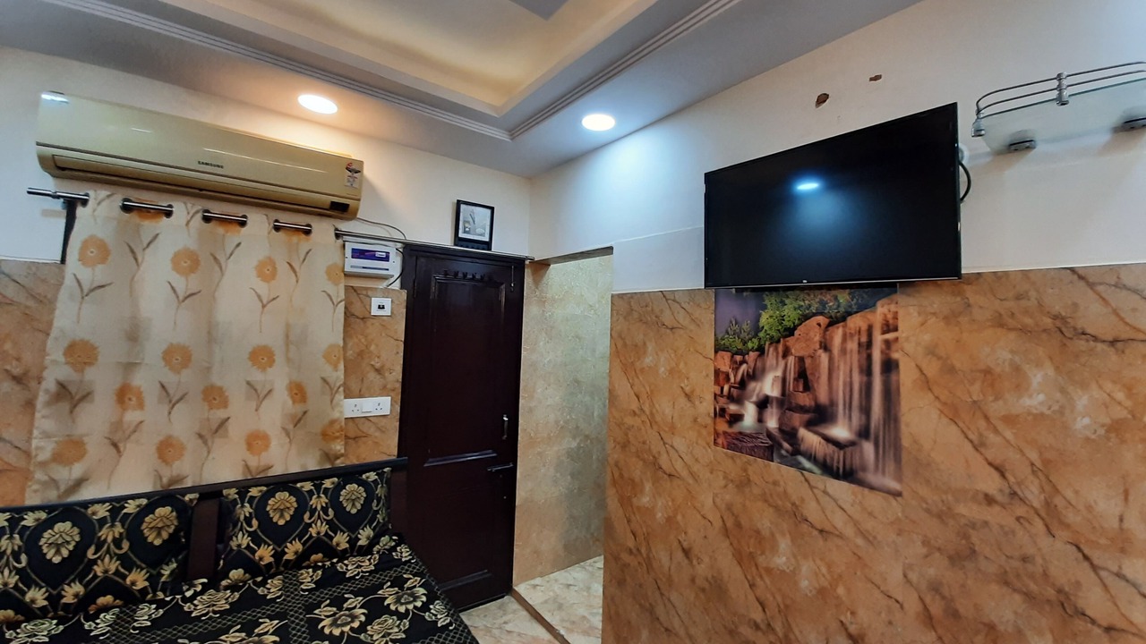Photo of Bedroom in Lajpat Nagar