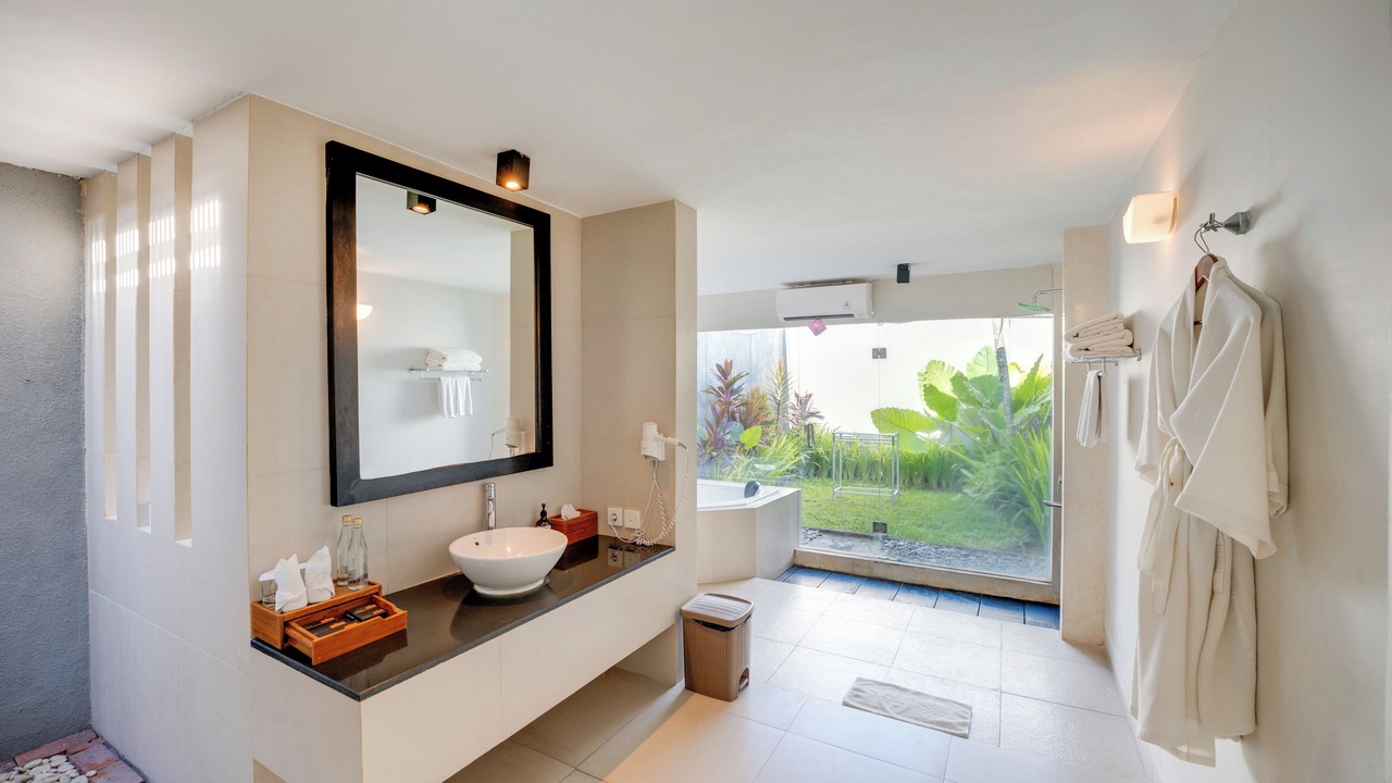 Photo of Bathroom in Sunset Road