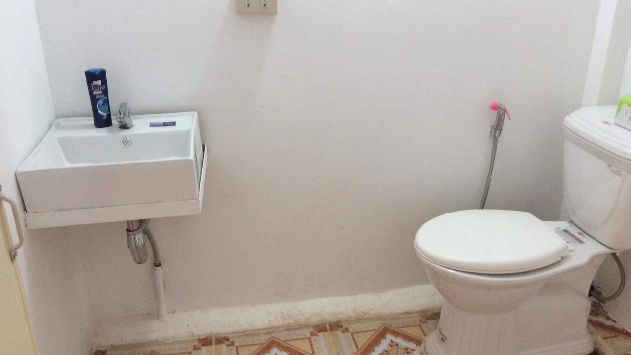 Photo of Bathroom in Khemarak Phoumin
