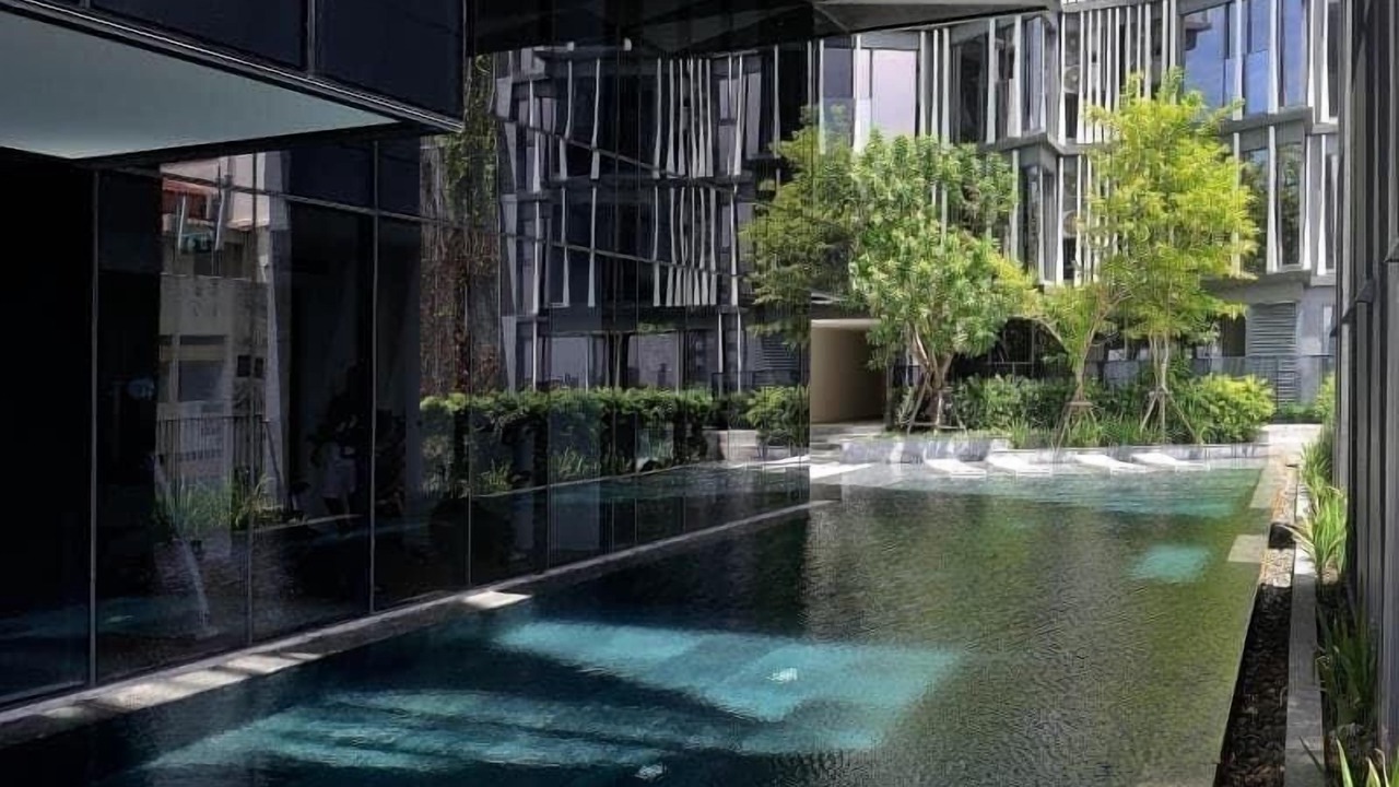 Photo of Outdoor in Samsen Nai