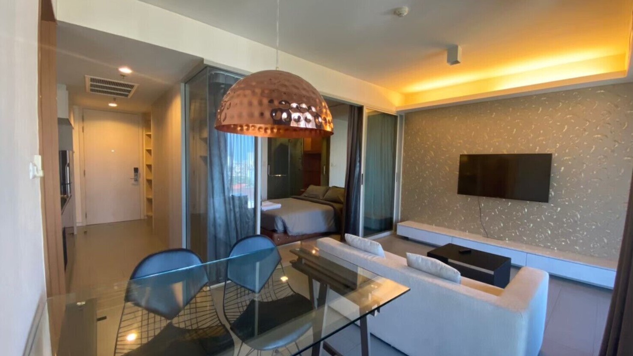 Photo of Bedroom in Samsen Nai