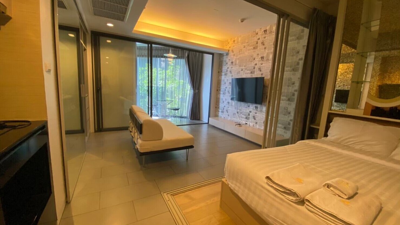 Photo of Bedroom in Samsen Nai