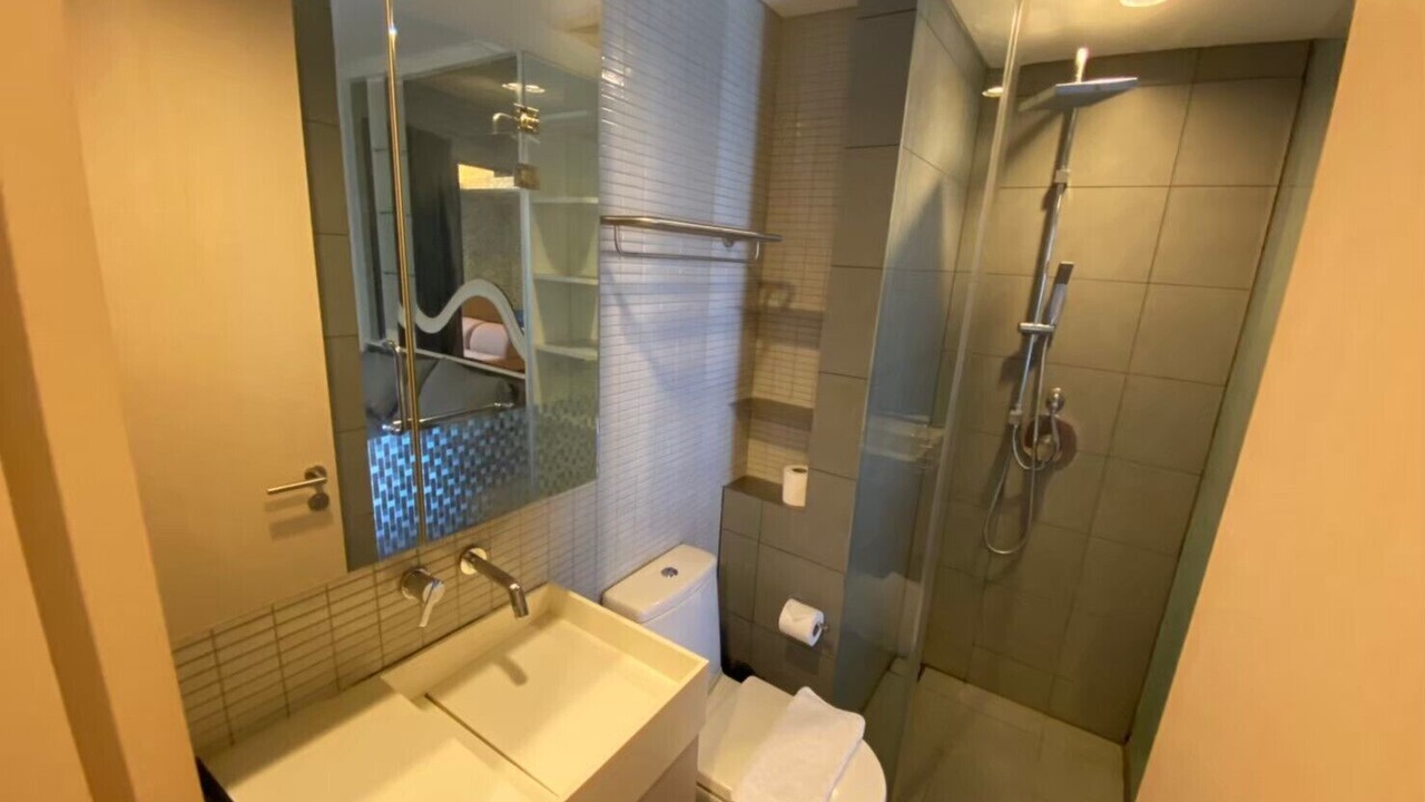 Photo of Bathroom in Samsen Nai