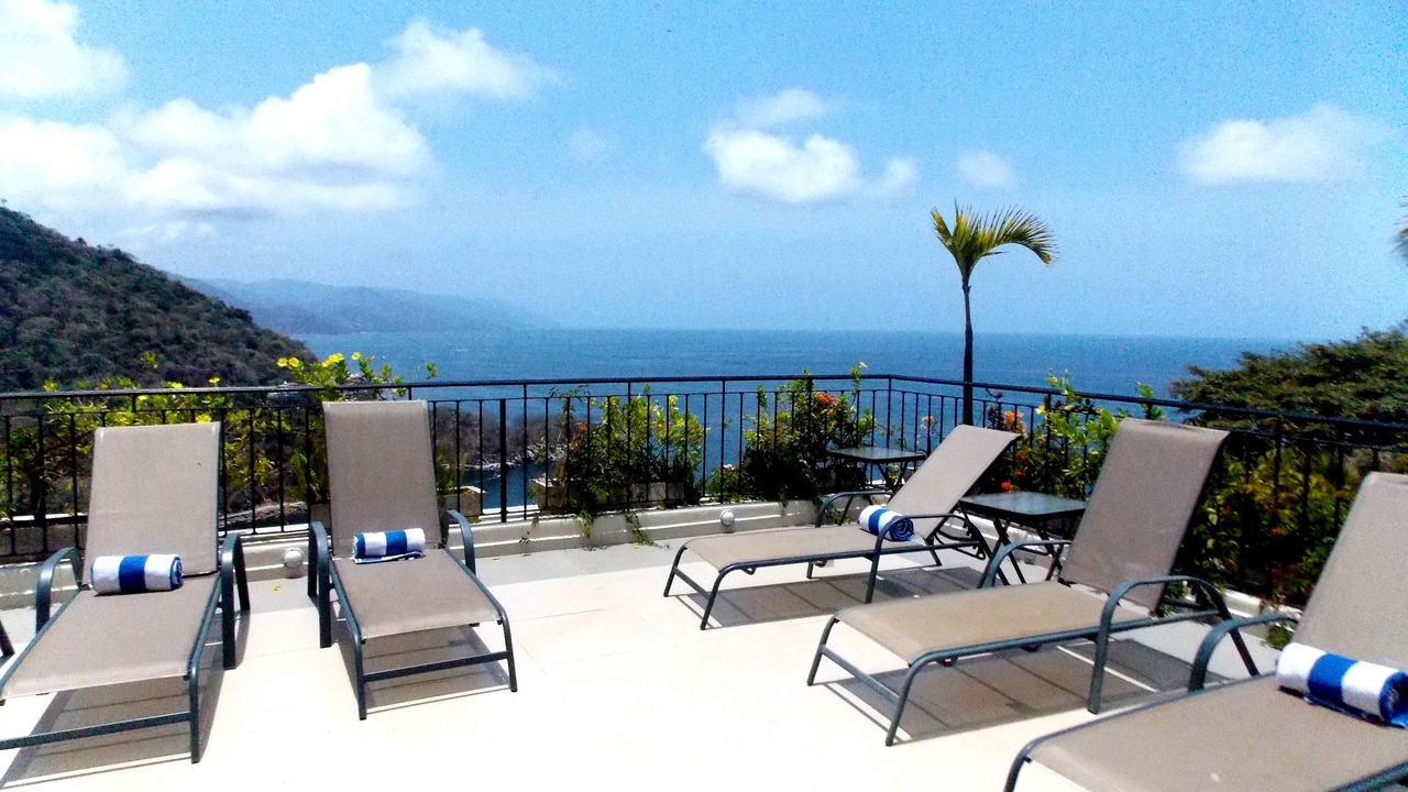 Photo of Patio Balcony in South Shore Hotel Area