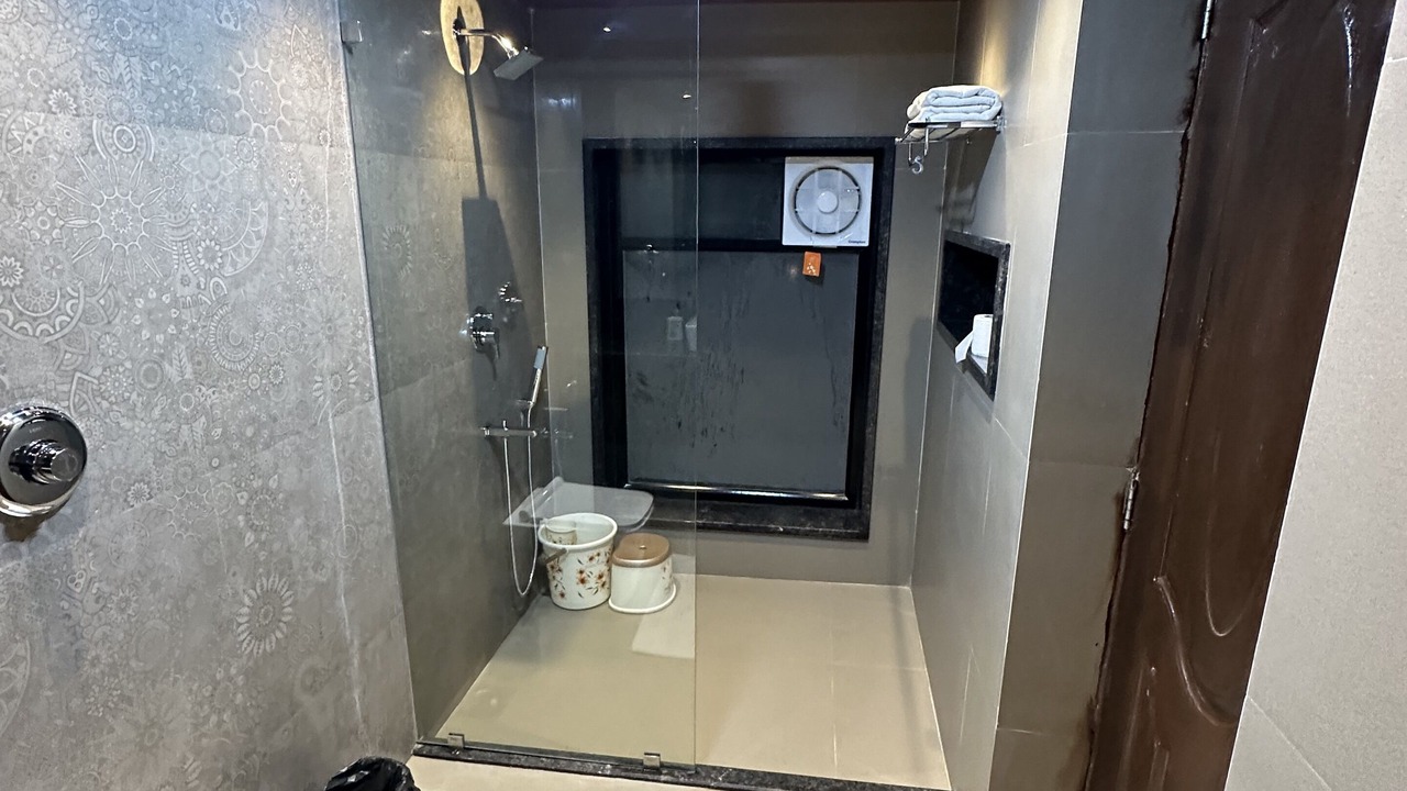 Photo of Bathroom in Avarghani