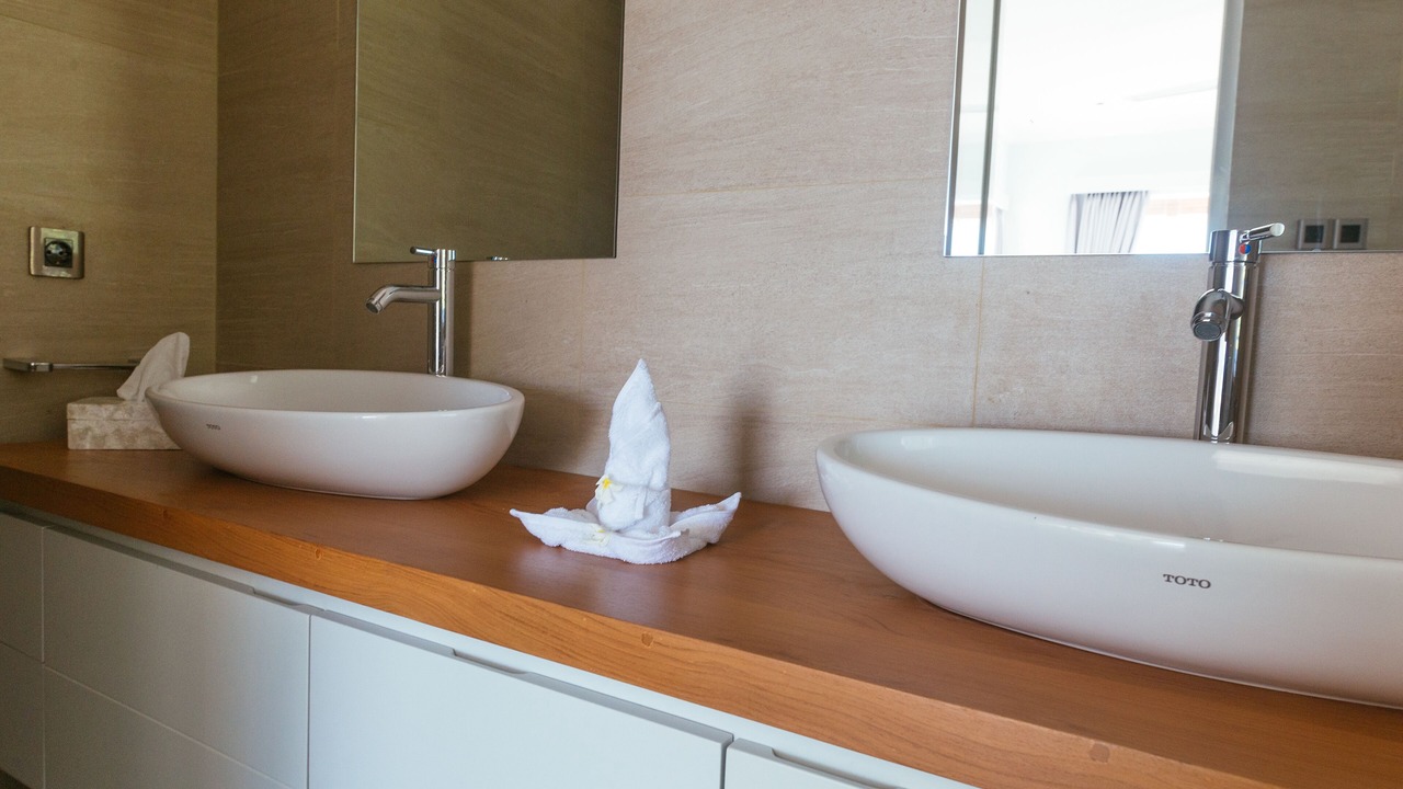 Photo of Bathroom in Umeanyar