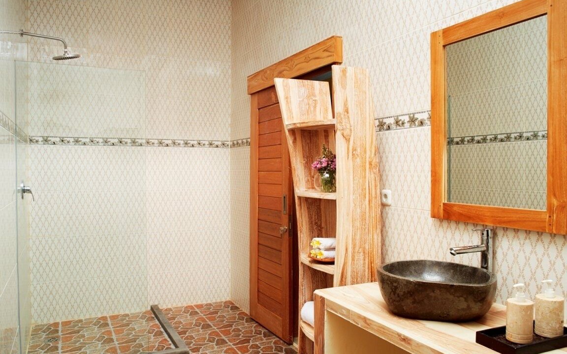 Photo of Bathroom in Petitenget