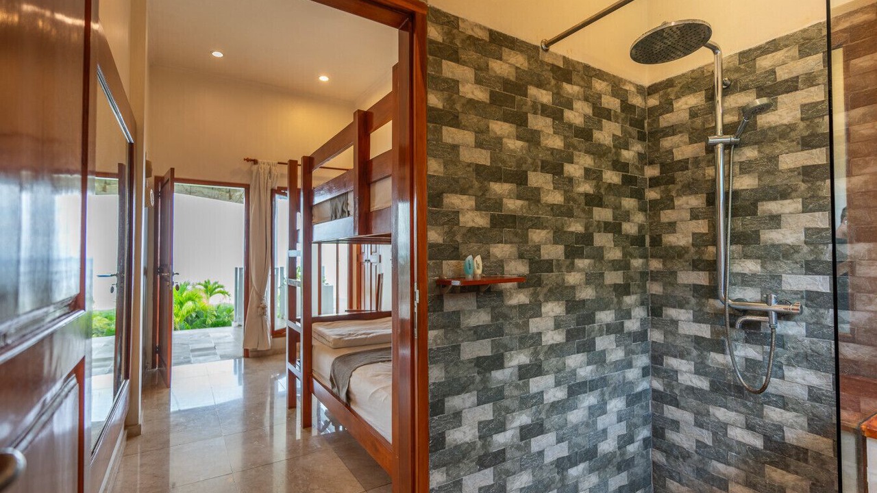 Photo of Bathroom in Melaya