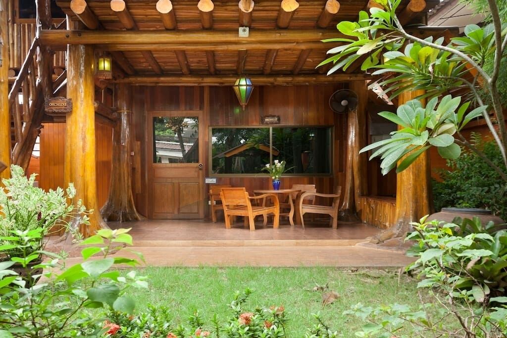 Photo of Outdoor in Wua Lai