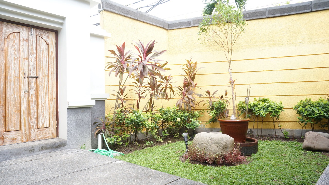 Photo of Outdoor in Sunset Road