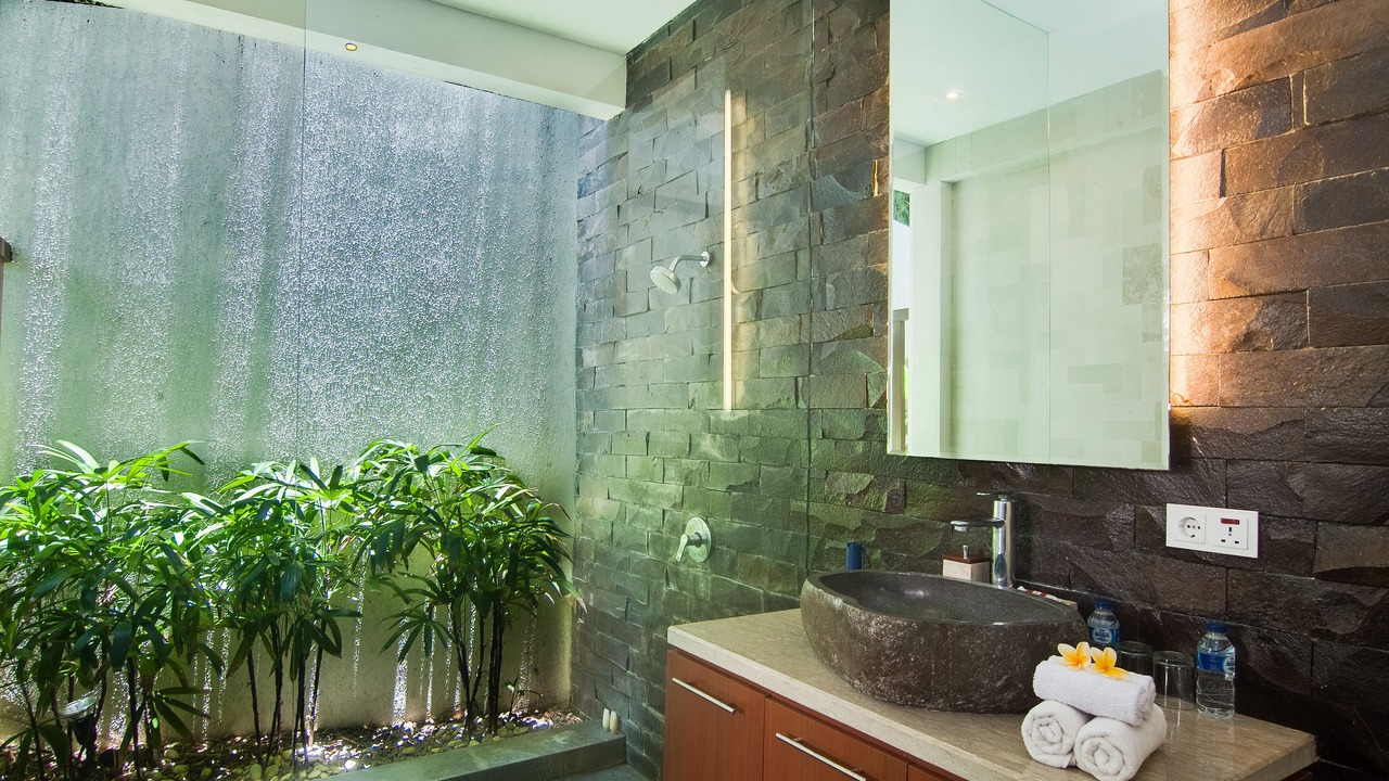 Photo of Bathroom in Petitenget